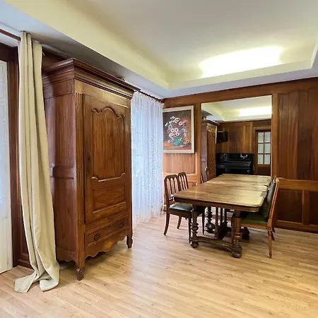 Quartier Pieton. T3 65m2. 2 Chambres. 5 Personnes.